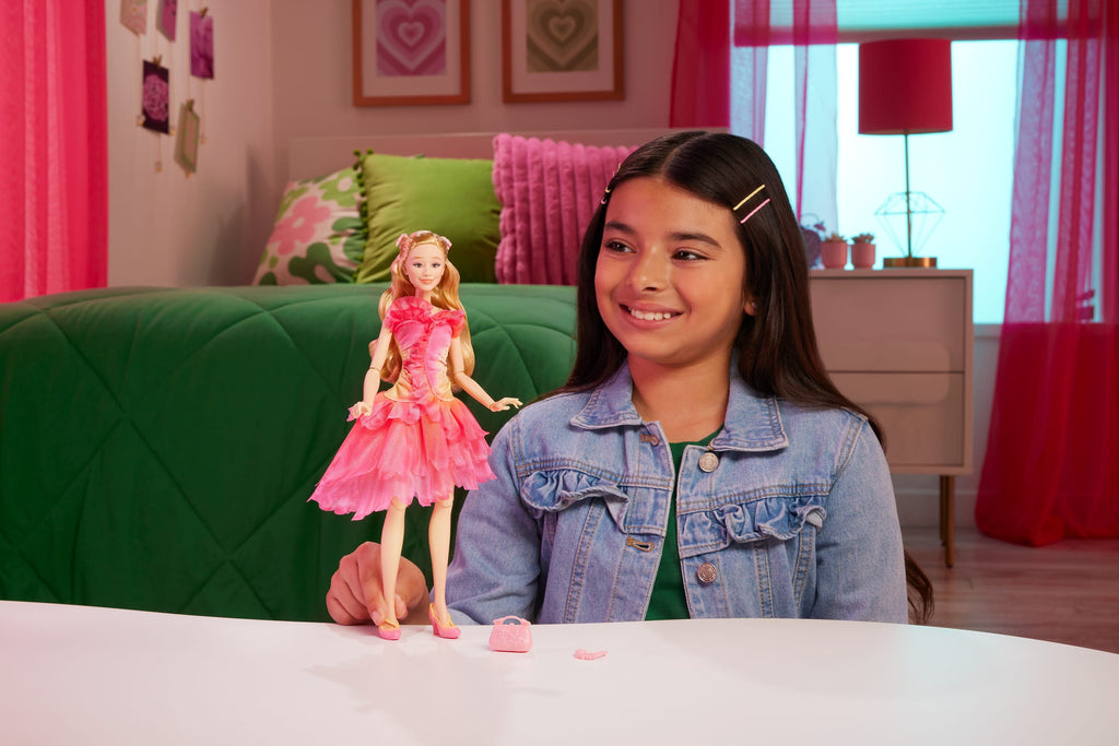 Universal Pictures’  Glinda Fashion Doll with Removable Fashions & Accessories